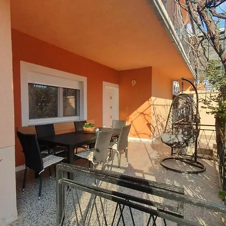 Ena Terasa&parking Apartment Pirovac