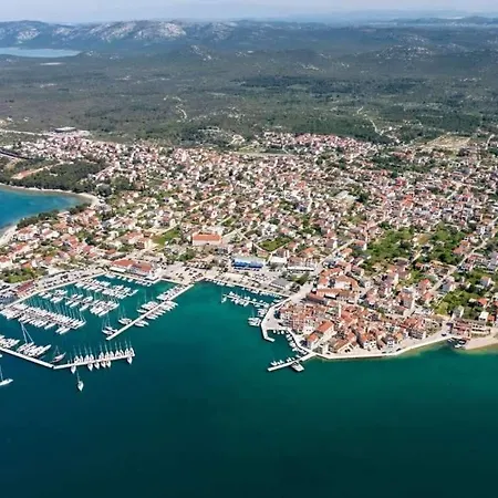 Apartment Ena Terasa&parking