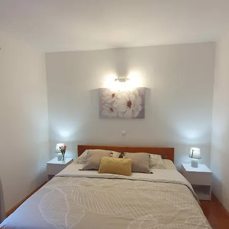 Apartment Ena Terasa&parking