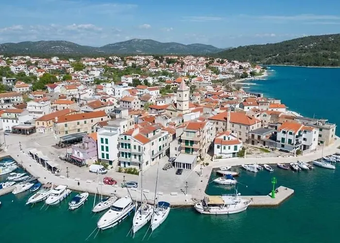 Διαμέρισμα Ena Terasa&parking Pirovac